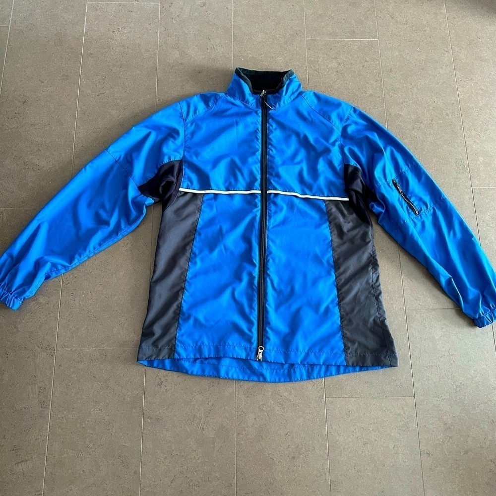 MEC jacket size Large